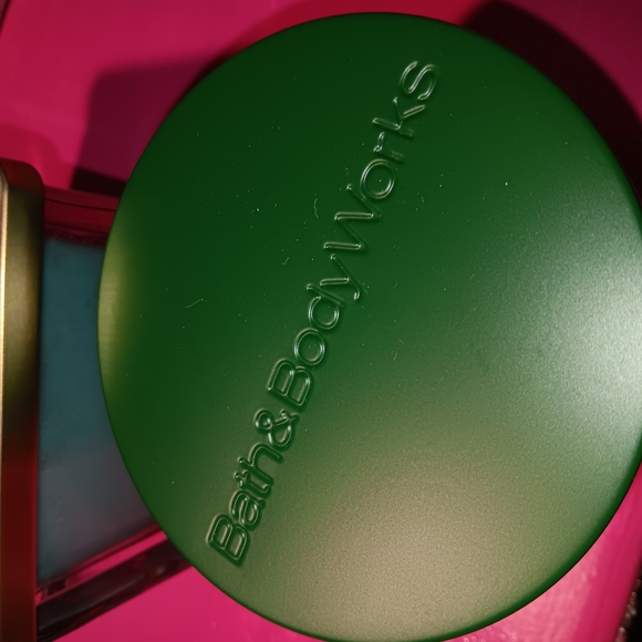 Bath & Body Works Orange Lime Blossom Candle - Red and Green - Picture 5 of 10